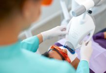 Bleaching in der Zahnarztpraxis: Wirklich schöne Zähne dank professionellem Knowhow