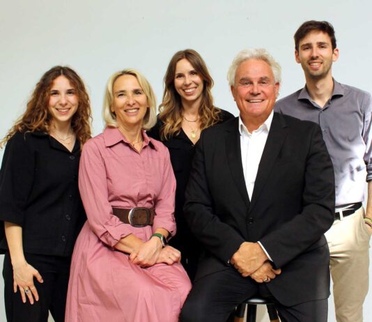 Der stille Dentalgigant aus Bozen kommt nach Österreich