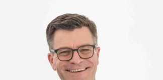 Interview mit András Puskás von der Zahnärztekasse AG „Man muss sich fragen: Wofür will ich meine Arbeitszeit einsetzen?“